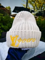 Louis Vuitton, LV Vers Beanie, S, Cream, Like New - Image 9