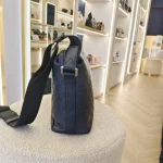 Louis Vuitton, Discovery Damier Infini Messenger Bag, PM, Blue, Very Good - Image 4