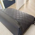 Louis Vuitton, Discovery Damier Infini Messenger Bag, PM, Blue, Very Good - Image 8