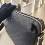 Louis Vuitton, Discovery Damier Infini Messenger Bag, PM, Blue, Very Good - Image 13