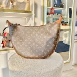 Louis Vuitton, Loop Hobo, , Brown, Very Like New - Image 3