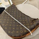 Louis Vuitton, Loop Hobo, , Brown, Very Like New - Image 26