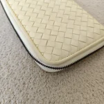Bottega Veneta, Intrecciato Zip-Around Wallet , , Cream, Very Good - 图片 4