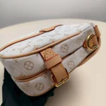 Louis Vuitton, Saumur BB Bag, BB, Beige, New - Image 24