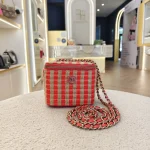 Chanel, Vanity Case With Chain, Mini, Red, Like New - Image 4