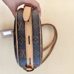 Louis Vuitton, Boite Chapeau Souple, MM, Brown, Very Good - Image 3