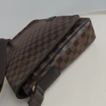 Louis Vuitton, District, MM, Brown, Very Good - Image 5