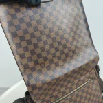 Louis Vuitton, District, MM, Brown, Very Good - Image 16