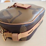 Louis Vuitton, Boîte Chapeau Souple MM, MM, Brown, Like New - Image 11