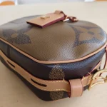 Louis Vuitton, Boîte Chapeau Souple MM, MM, Brown, Like New - Image 12