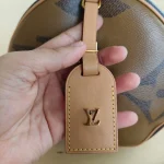 Louis Vuitton, Boîte Chapeau Souple MM, MM, Brown, Like New - Image 16