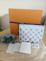 Louis Vuitton, Coussin BB, BB, Gray, Kept Unused - Image 2
