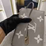 Louis Vuitton, Neo Noe, MM, Grey, Very Very  Good - Image 29