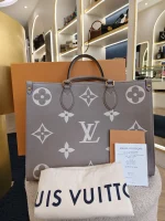 Louis Vuitton, OnTheGo MM, MM, Beige, Very Very  Good - Image 2