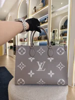 Louis Vuitton, OnTheGo MM, MM, Beige, Very Very  Good - Image 30
