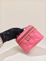 Gucci, Matelassé Mini Vanity Case , Mini, Pink, Like New - Image 15
