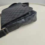 Louis Vuitton, District, PM, Black, Very Good - Image 4