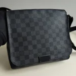 Louis Vuitton, District, PM, Black, Very Good - Image 11