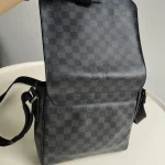 Louis Vuitton, District, PM, Black, Very Good - Image 21