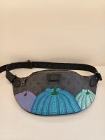 Louis Vuitton, bumbag maxi, , Black, Like New - Image 6