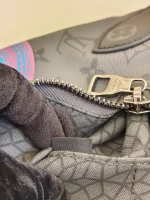 Louis Vuitton, bumbag maxi, , Black, Like New - Image 16