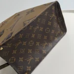 Louis Vuitton, 0n The Go , MM, Brown, Very Good - Image 9