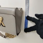 Louis Vuitton, Twist , PM, Gray, Like New - Image 40