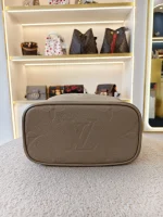 Louis Vuitton, Monogram Empreinte Giant Vanity PM, PM, Gray, Like New - Image 8