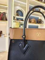 Louis Vuitton, On my Side, , Black, Very Like New - Image 9