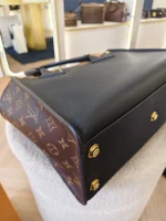 Louis Vuitton, On my Side, , Black, Very Like New - Image 20