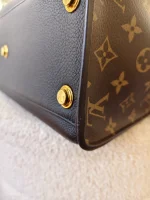 Louis Vuitton, On my Side, , Black, Very Like New - Image 24