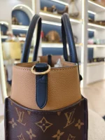 Louis Vuitton, On my Side, , Black, Very Like New - Image 28