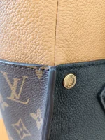 Louis Vuitton, On my Side, , Black, Very Like New - Image 44