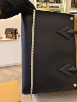 Louis Vuitton, On my Side, , Black, Very Like New - Image 50