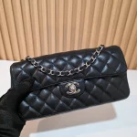 Chanel, East West, 10", Black, Very Very  Good - 图片 3