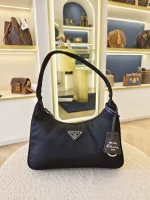 Prada, Re-Edition 2000, , Black, Very Very  Good - Image 5