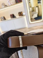 Gucci, Gucci Jackie 1961 Belt Bag, , Beige, Like New - Image 38