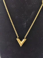 Louis Vuitton, Essential V Supple, , Gold, Like New - Image 7