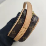Louis Vuitton, Croissant, MM, Brown, Very Very  Good - Image 42