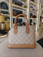 Louis Vuitton, Alma BB , BB, Cream, Very Like New - Image 4