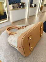 Louis Vuitton, Alma BB , BB, Cream, Very Like New - Image 8