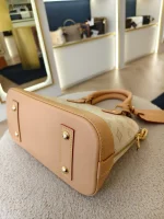 Louis Vuitton, Alma BB , BB, Cream, Very Like New - Image 10