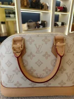 Louis Vuitton, Alma BB , BB, Cream, Very Like New - Image 16