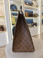 Louis Vuitton, On The Go, GM, Brown, Very Very  Good - Image 6