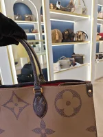 Louis Vuitton, On The Go, GM, Brown, Very Very  Good - Image 13