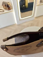 Louis Vuitton, On The Go, GM, Brown, Very Very  Good - Image 16