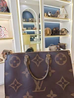 Louis Vuitton, On The Go, GM, Brown, Very Very  Good - Image 19