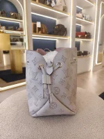 Louis Vuitton, Bella Mahina, , Gray, Very Very  Good - Image 9