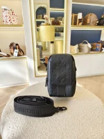 Louis Vuitton, Monogram  Shadow Phone Pouch NM, , Black, Very Very  Good - Image 5