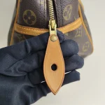 Louis Vuitton, Montaigne, GM, Brown, Very Good - Image 5